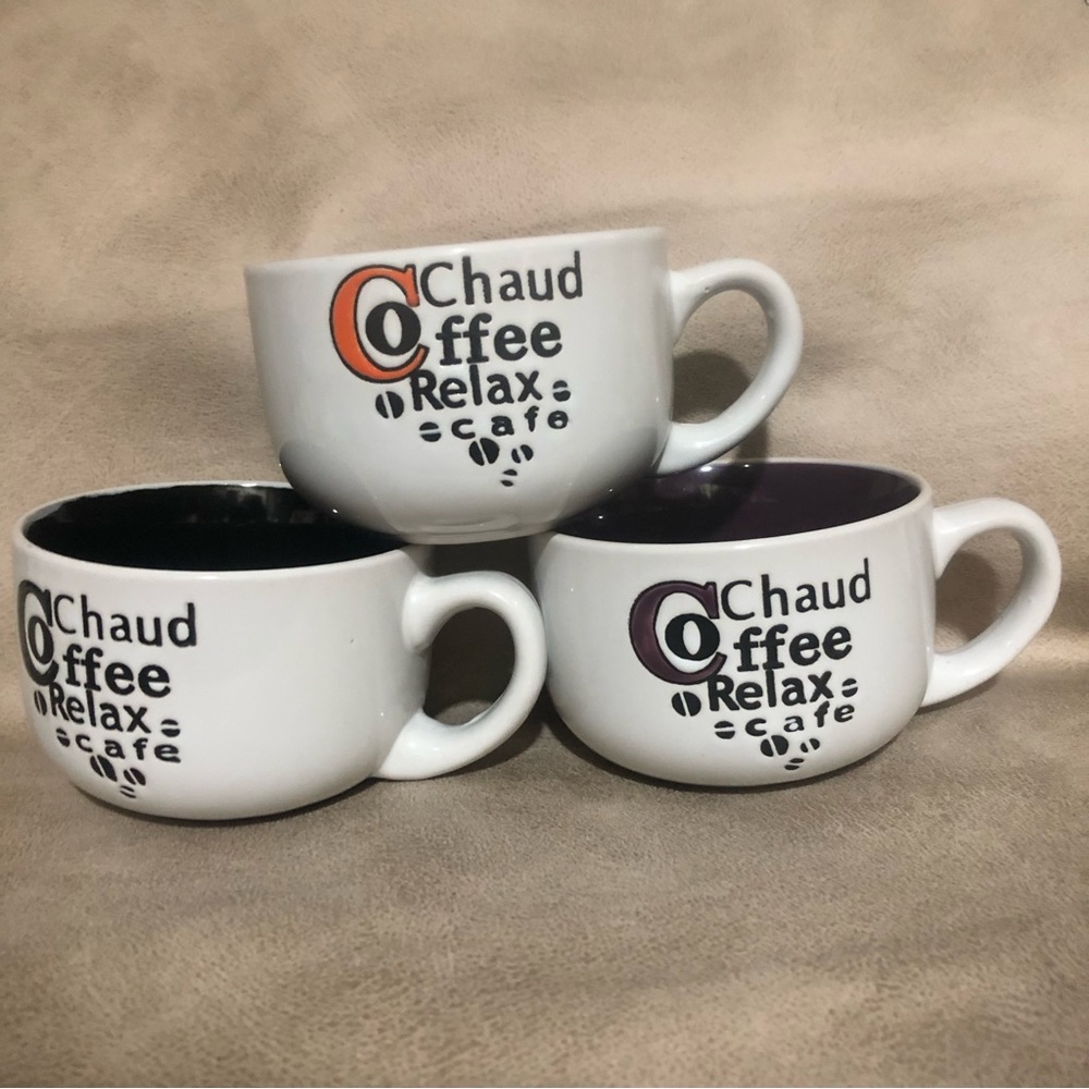 3 ceramic coffee mugs Chaud Coffee Relax cafe